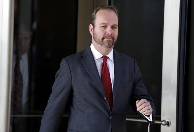 Usa: un ex conseiller de trump plaide coupable de conspiration