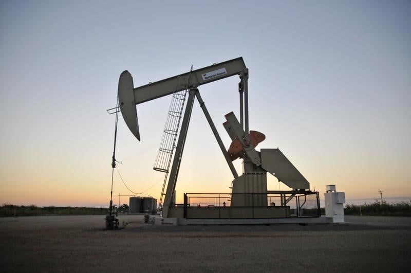 Les prix du petrole resteront deprimes en 2016