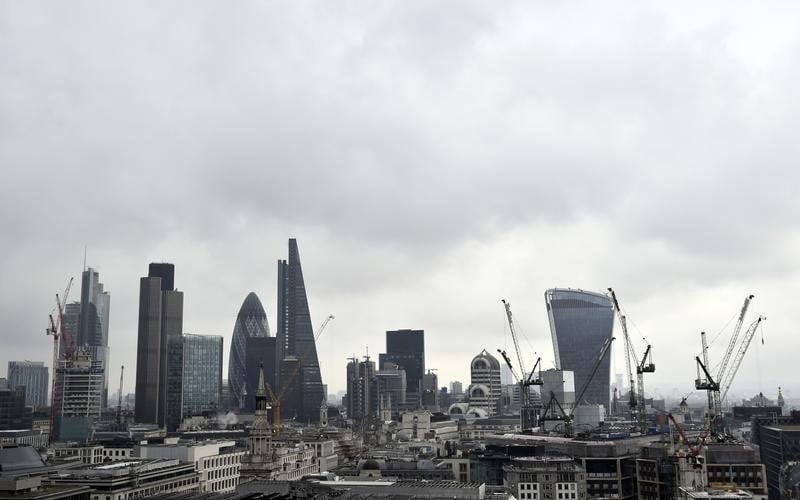 Paris veut se poser en alternative a la city, "brexit" ou pas