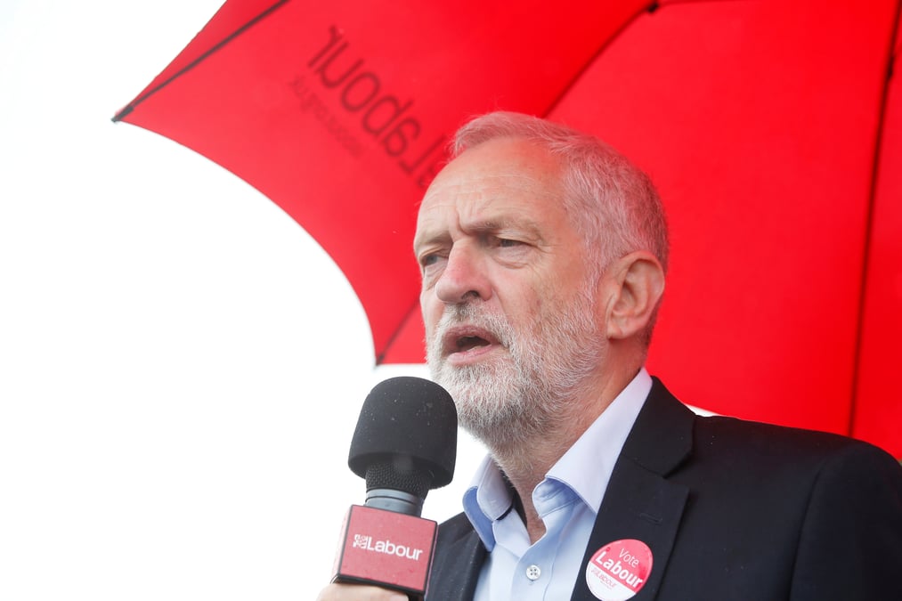 Corbyn appelle may a demissionner