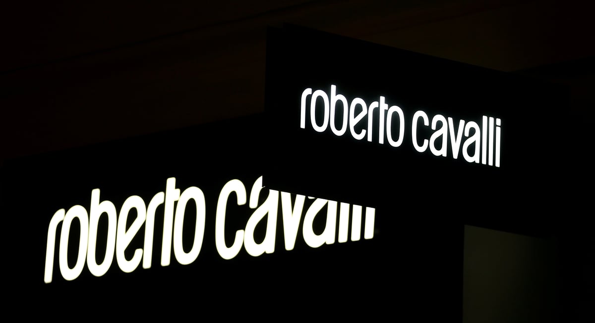 La maison de mode roberto cavalli obtient un repit de 120 jours