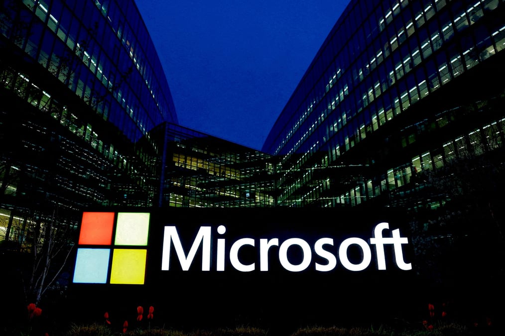 Microsoft a dégagé plus de 72 milliards de dollars de bénéfice net sur sa dernière année fiscale, clôturée fin juin 2024, principalement grâce à son activité dans le cloud.