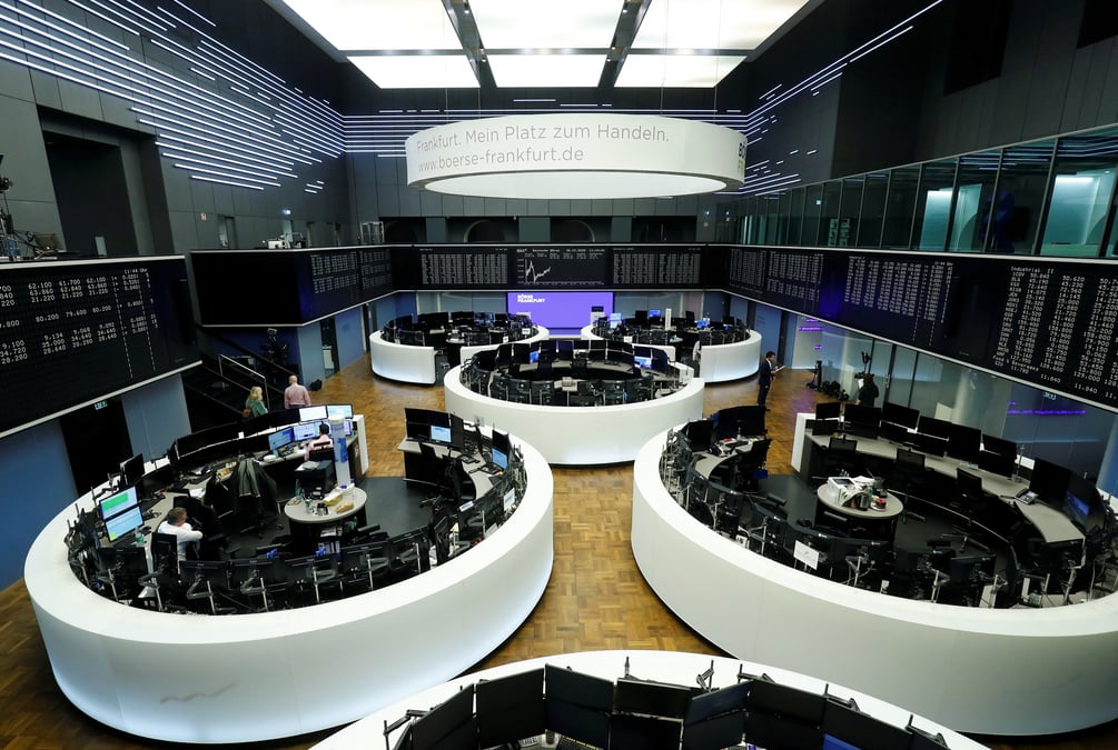 La collecte de ces fonds répliquant des indices boursiers a atteint un pic inédit à 247 milliards d'euros en Europe en 2024.