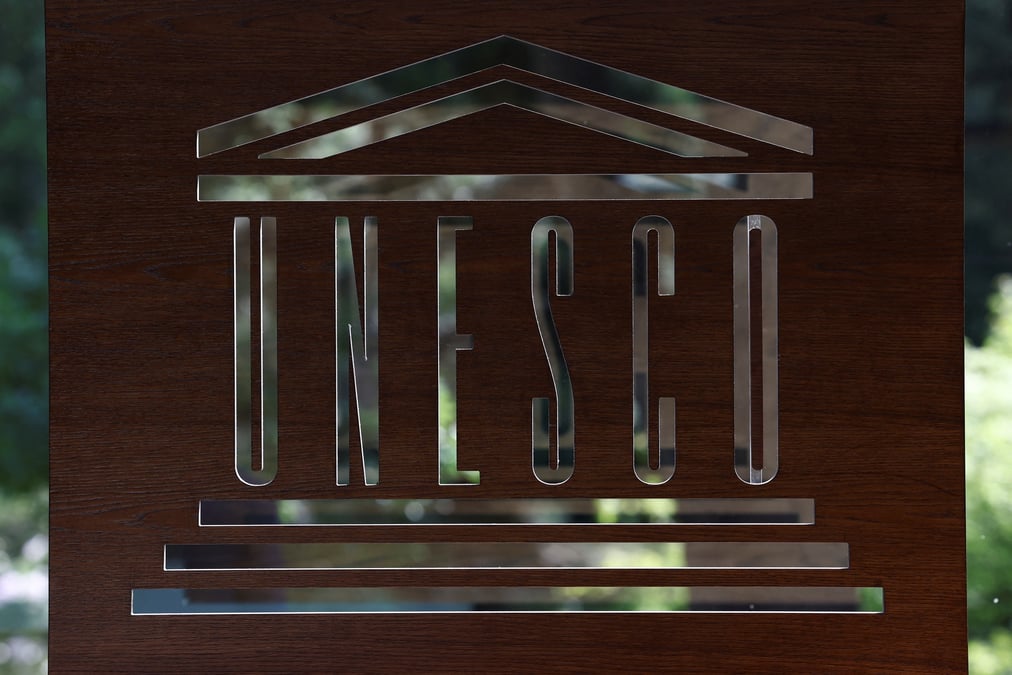Le logo de l'unesco a paris, en france