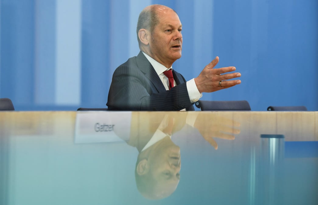 Scholz pense que le contentieux entre karlsruhe et francfort sera rapidement regle