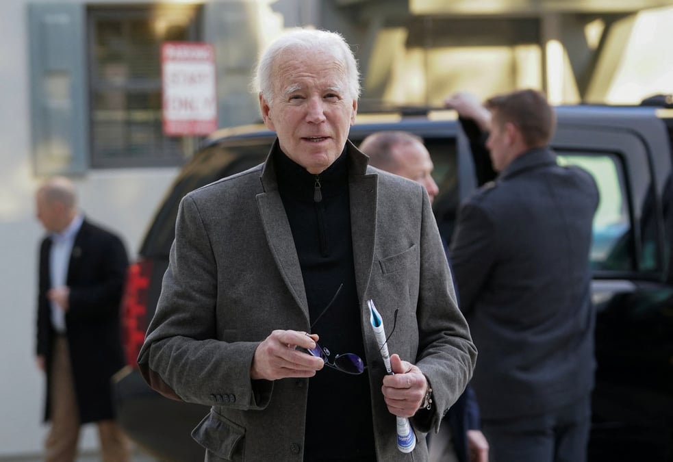 Joe biden quitte l'eglise de rehoboth beach, dans le delaware