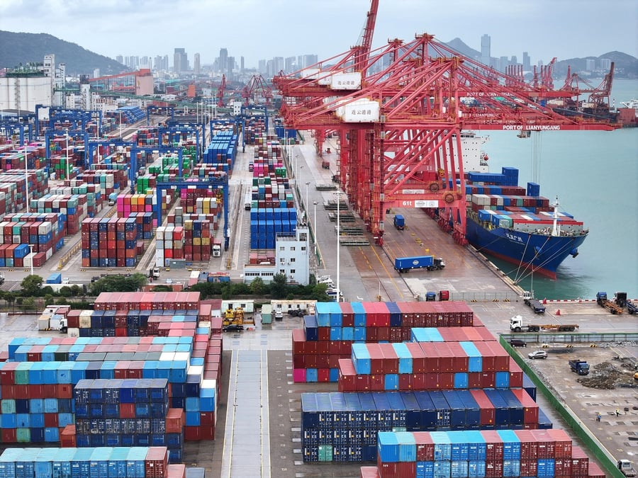 Les importations et exportations combinées de la Russie et de la Chine ont atteint environ 240 milliards d'euros en 2024.