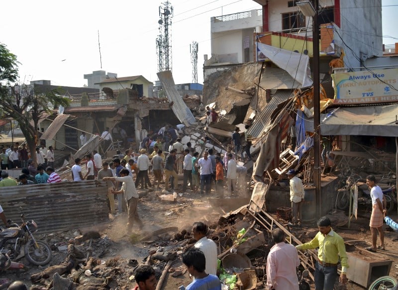 Au moins 60 morts dans une double explosion accidentelle en inde