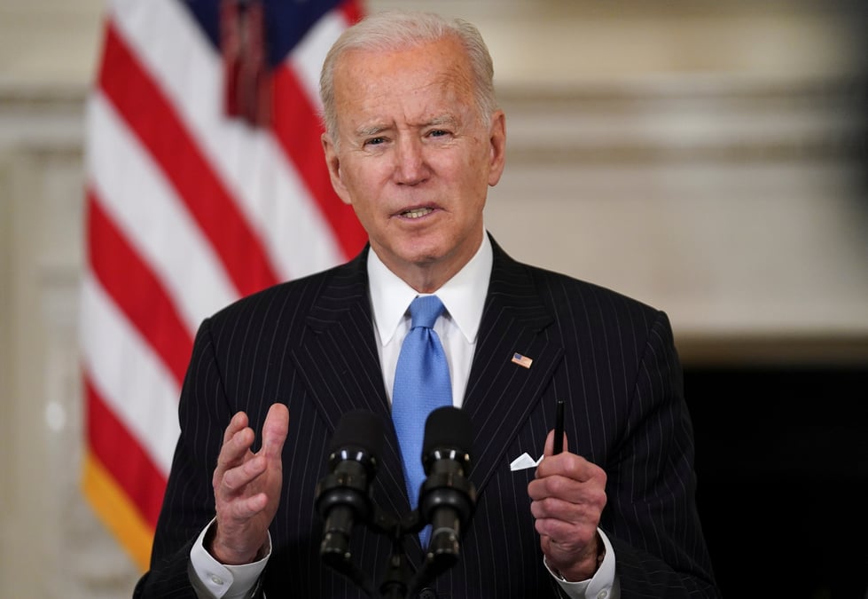 Coronavirus: cent millions de doses de vaccin seront administrees en cent jours, dit biden