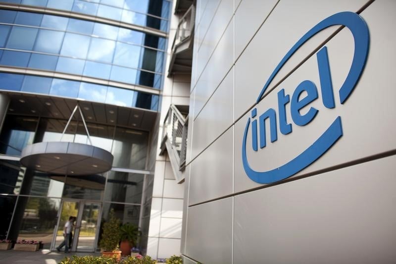 Intel relève ses prévisions