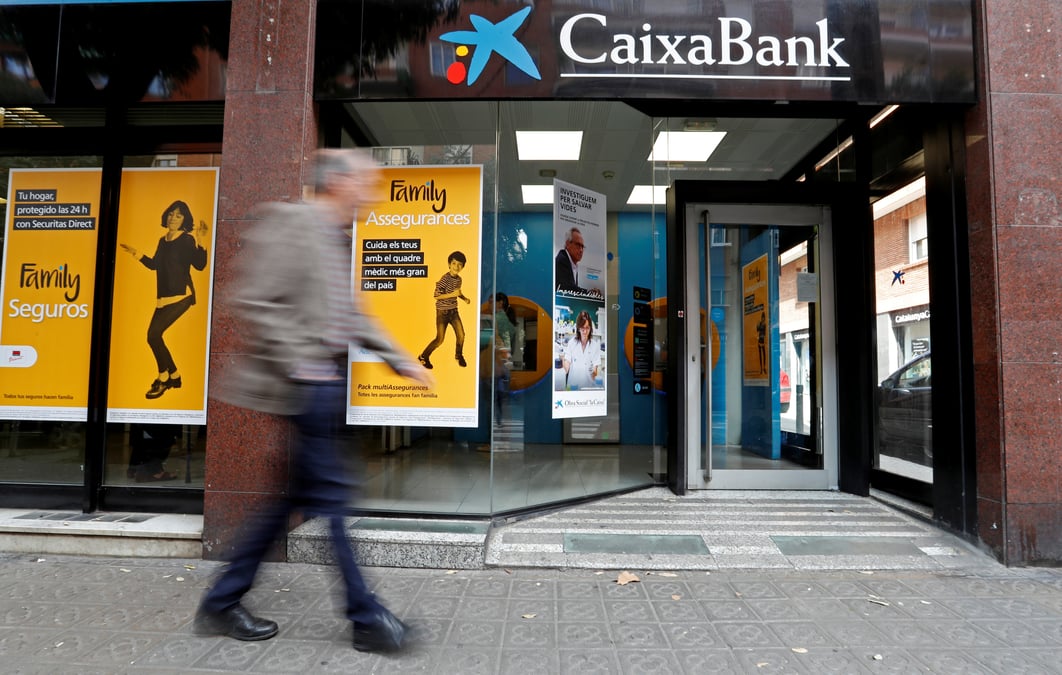 Caixabank vise une rentabilite de plus de 12% en 2021