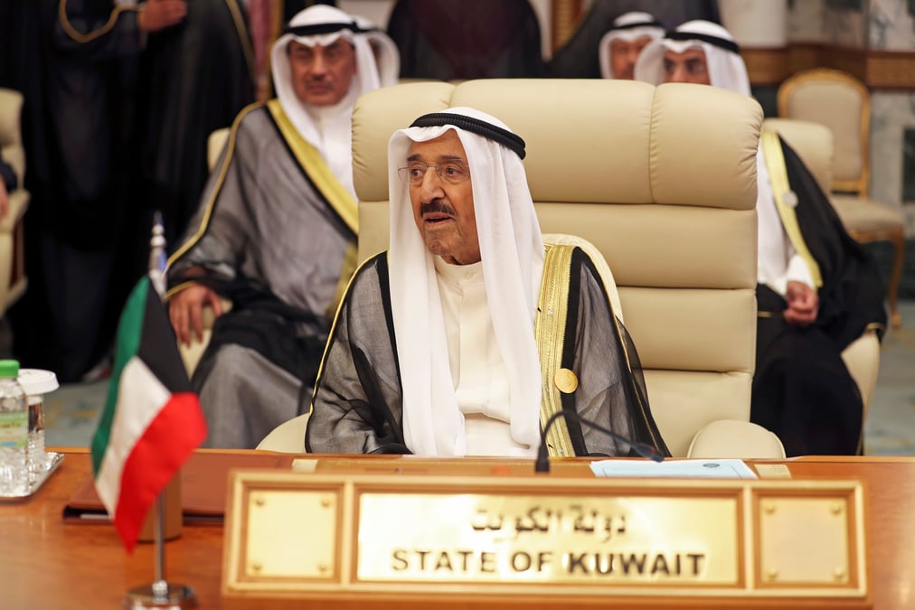 L'emir du koweit hospitalise aux usa, sa rencontre avec trump reportee