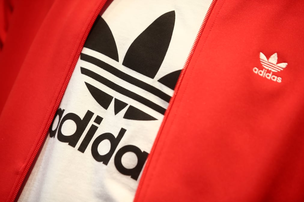 Adidas abaisse ses previsions pour 2021