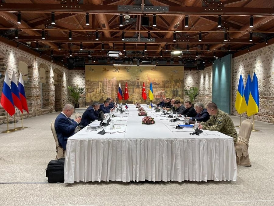 La russie va "reduire" son activite militaire a kyiv et tchernihiv
