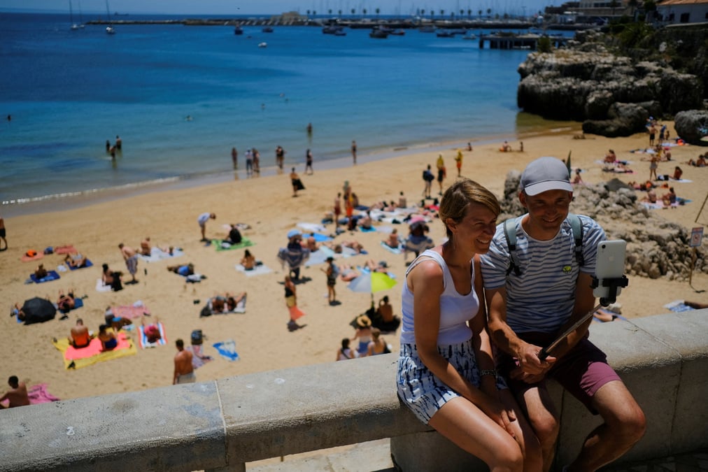 Portugal: les touristes etrangers massivement de retour en juillet