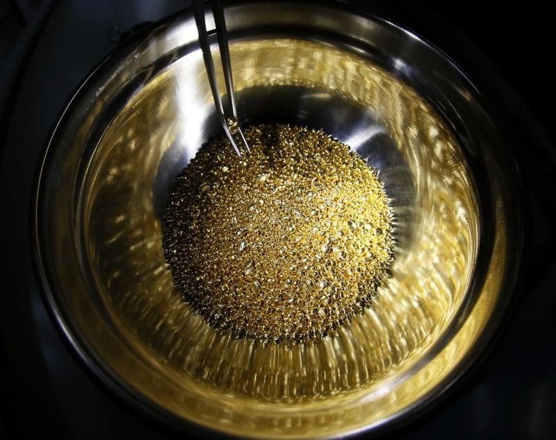 La demande d'or en hausse de 0,2% en 2016 grace aux fonds