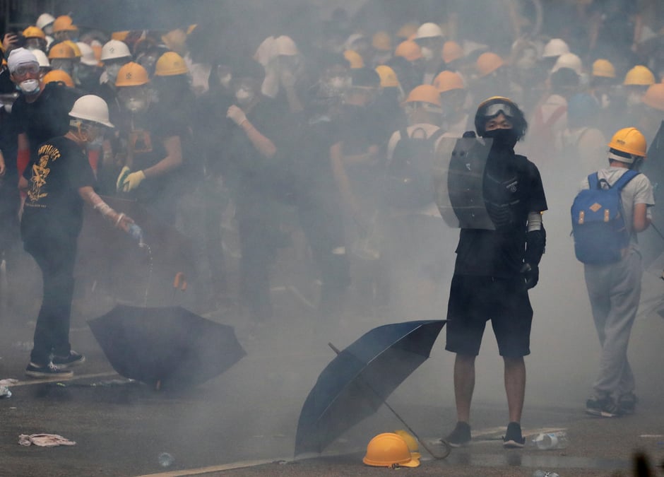 Hong kong: nouvelle journee de contestation, des batiments publics fermes