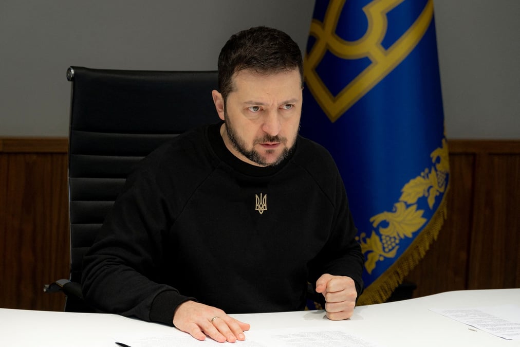 Le president de l'ukraine, m. zelenskiy, participe par videoconference a la conference de solidarite avec le peuple ukrainien a paris, kiev
