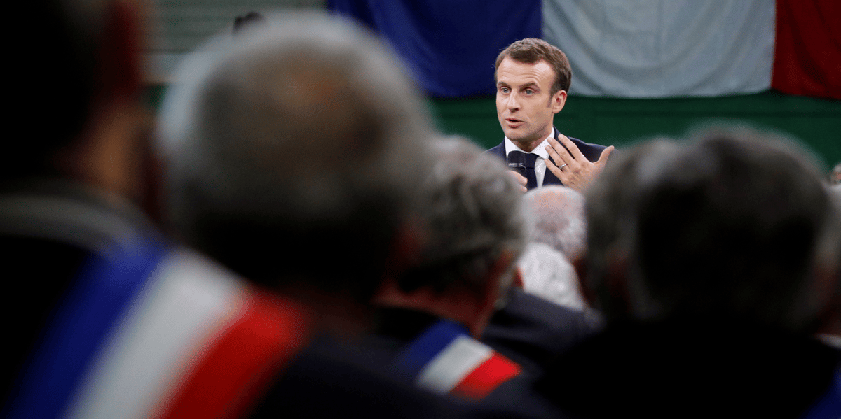 Macron donne le coup d'envoi d'un grand debat "sans tabou"