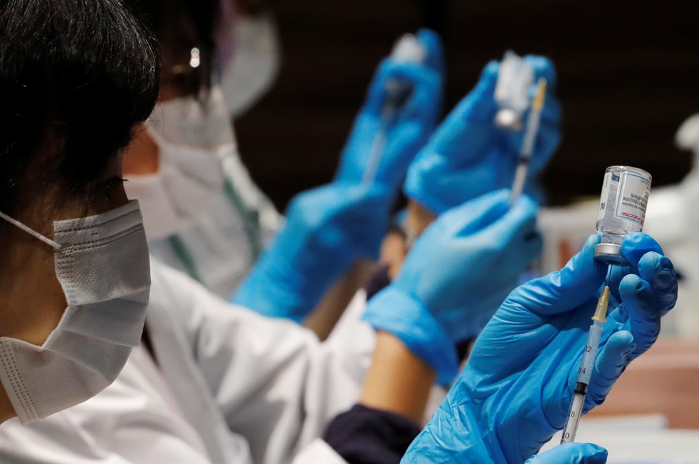 Japon: decouverte d'un nouveau lot suspect de vaccins moderna