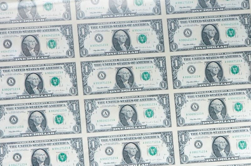 La croissance americaine au 3e trimestre revisee en hausse a +5%
