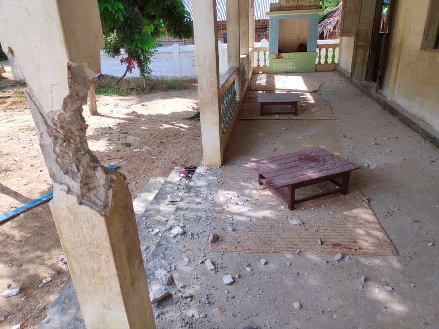 Une ecole a ete touchee par une attaque aerienne menee par l'armee a sagaing, en birmanie