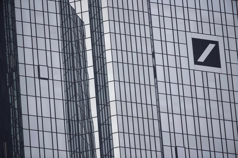 Deutsche bank va reduire les bonus accordes a ses salaries