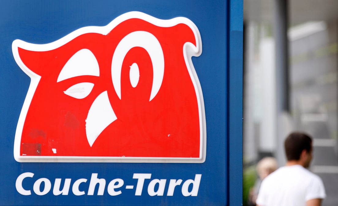 Carrefour/couche-tard: il n'y a pas eu de precipitation du gouvernement, dit le maire