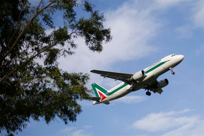 Alitalia réussit à augmenter son capital de 300 millions d'euros