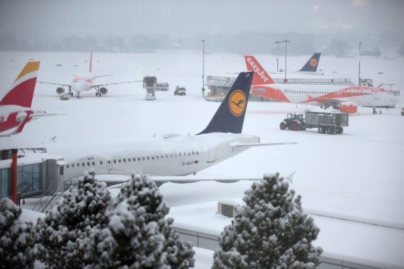 Lufthansa et easyjet toujours interessees par alitalia