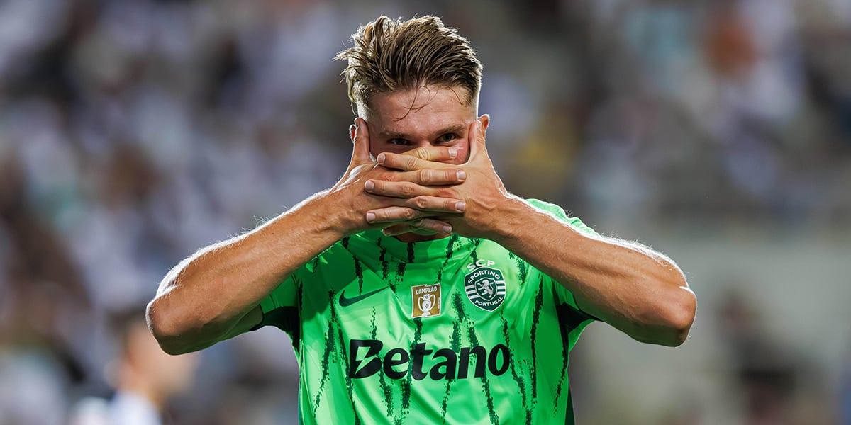 Viktor Gyökeres (Sporting CP) célèbre son but lors du match de Liga Portugal entre les équipes du SC Farense et du Sporting CP au stade Algarve. Score final : SC Farense 0-5 Sporting CP.