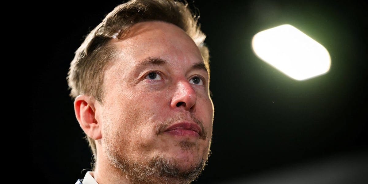 « C'est peut-être la dernière période où une IA est meilleure que Grok », avait affirmé Elon Musk la semaine dernière.