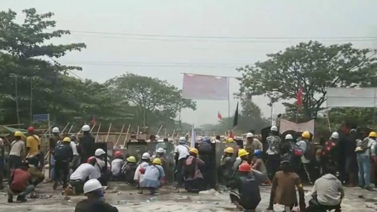 Birmanie: au moins deux personnes tuees lors de nouvelles manifestations