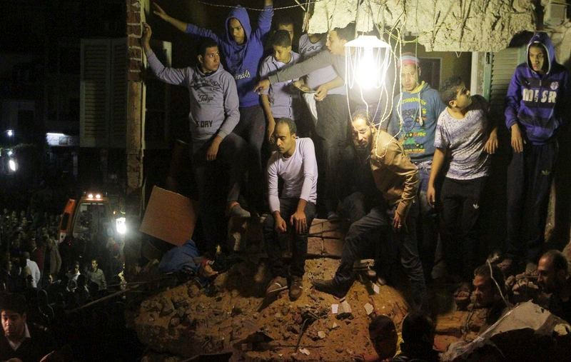 Un immeuble s'effondre au Caire, au moins 18 morts