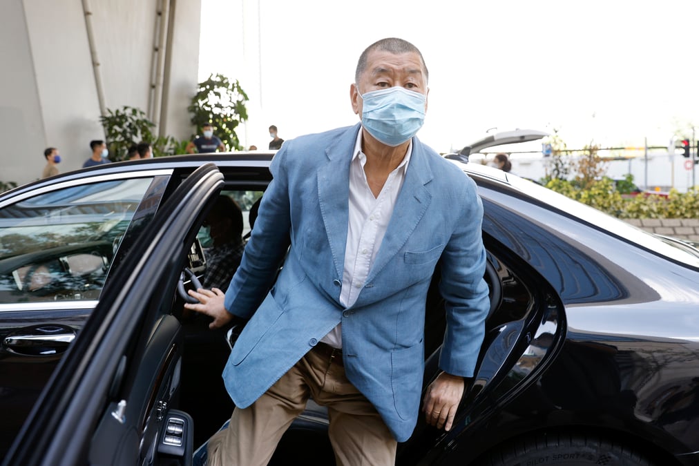 Hong kong: le magnat jimmy lai inculpe sous la nouvelle loi de securite nationale