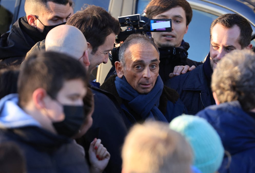 Presidentielle 2022: zemmour n'est pas "assure" d'avoir ses parrainages