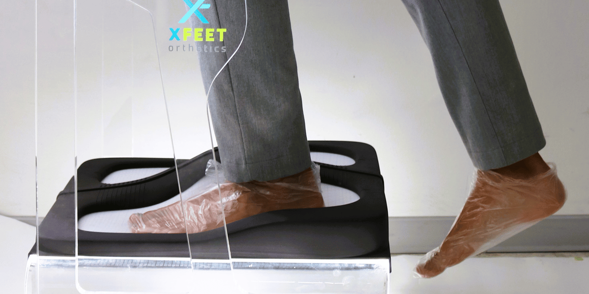 La startup XFeet Orthotics digitalise le métier de podologue avec sa solution de confection 3D de semelles orthopédiques.