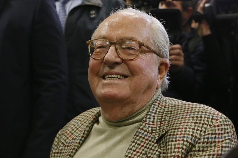 Jean-marie le pen hospitalise pour un probleme cardiaque