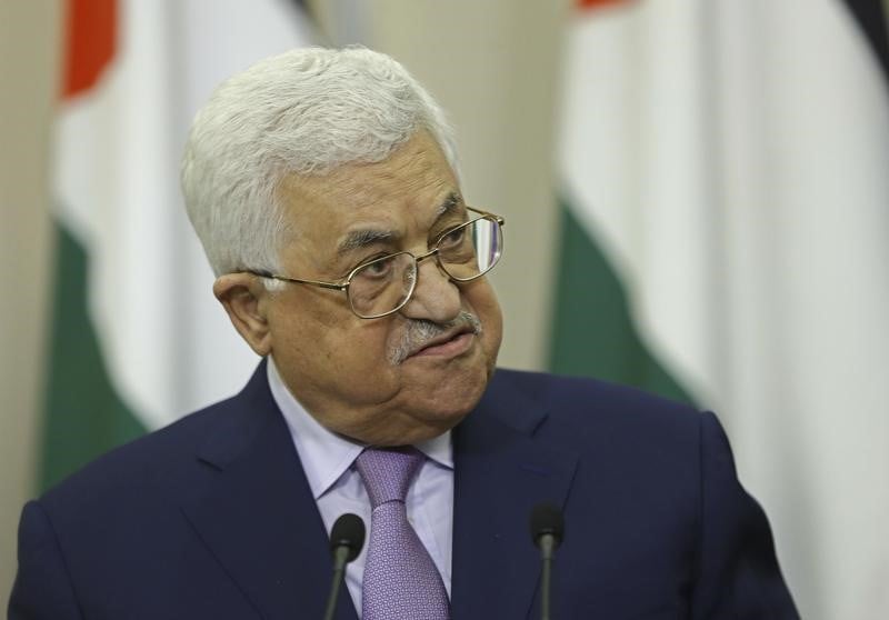 Abbas invite lundi au caire pour parler de jerusalem