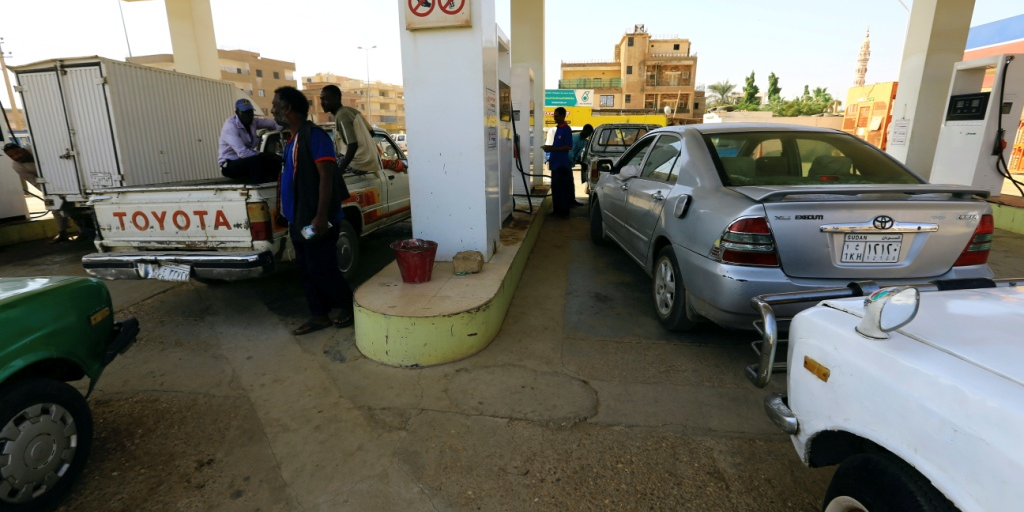 station services khartoum soudan carburants
