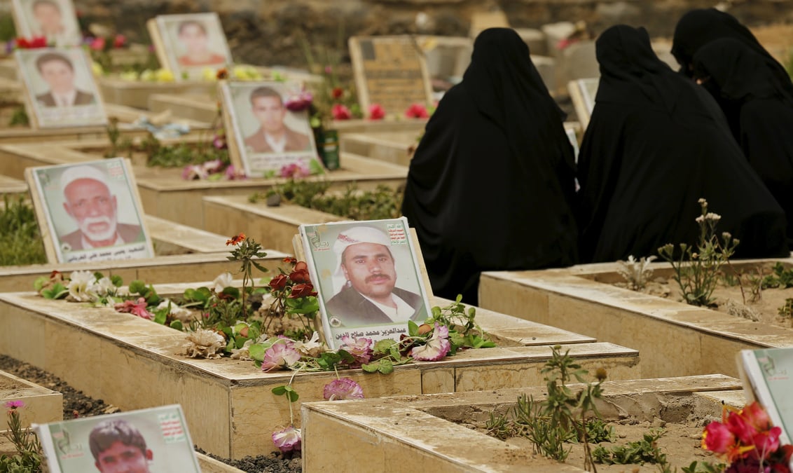 Feu vert saoudien a l'entree de la croix-rouge au yemen