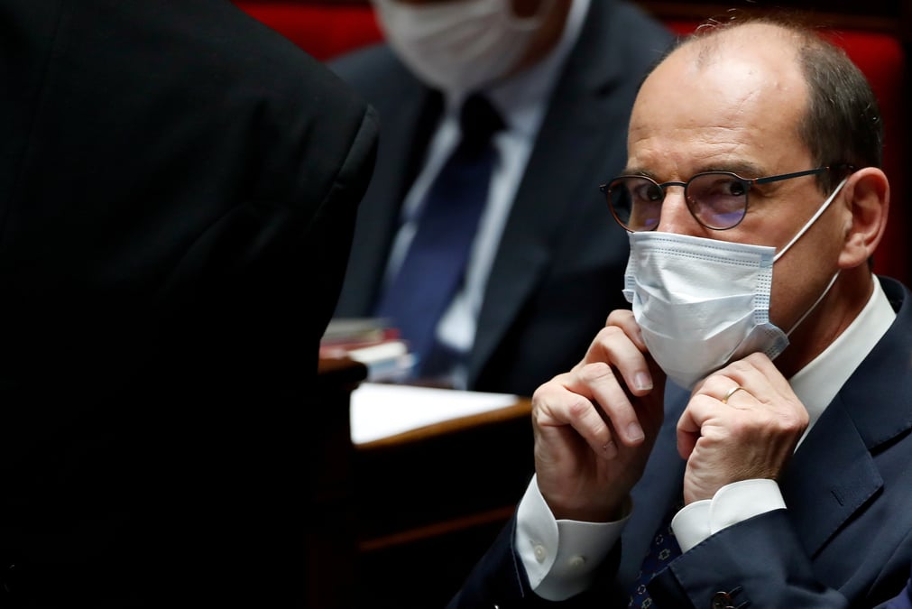 Coronavirus: l'obligation du masque a l'exterieur s'etend, castex appelle a la vigilance