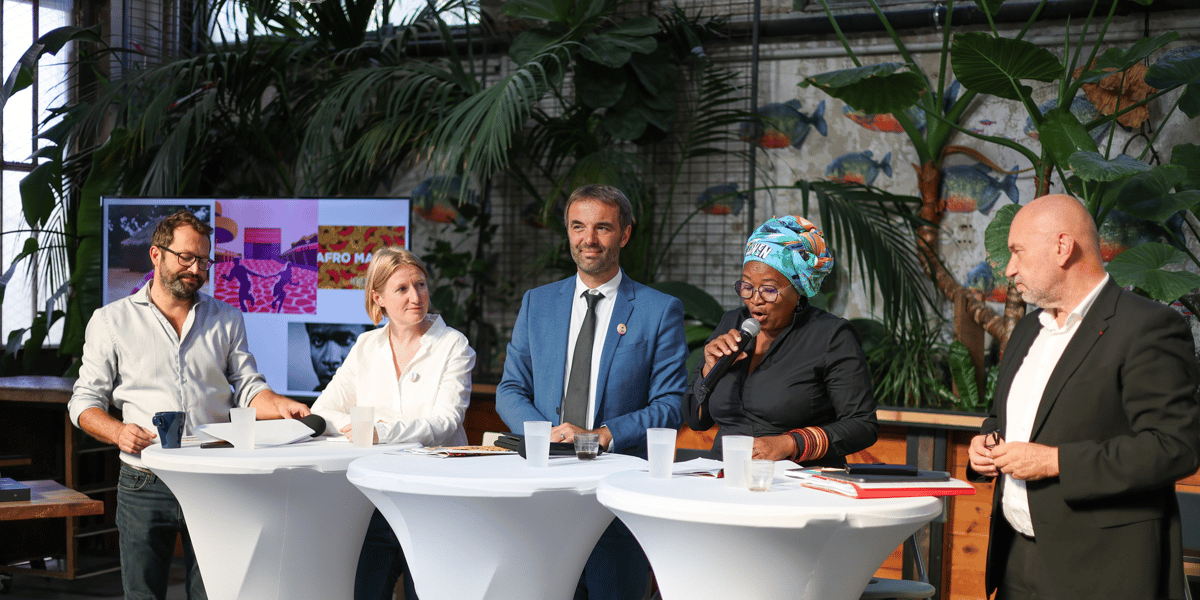 Ce vendredi 29 septembre, le programme de la première édition de la Biennale Euro-Africa de Montpellier était dévoilé à la presse en présence de : Vincent Cavaroc, directeur de la Halle Tropisme, Sophie Léron,  Directrice stratégique de la candidature de Montpellier Capitale européenne de la Culture 2028, Michaël Delafosse, maire de Montpellier (au centre), Madeleine Johnson, membre du Collectif "L'Afrique dans sa diversité" et Philippe Augé, président de l'Université de Montpellier.
