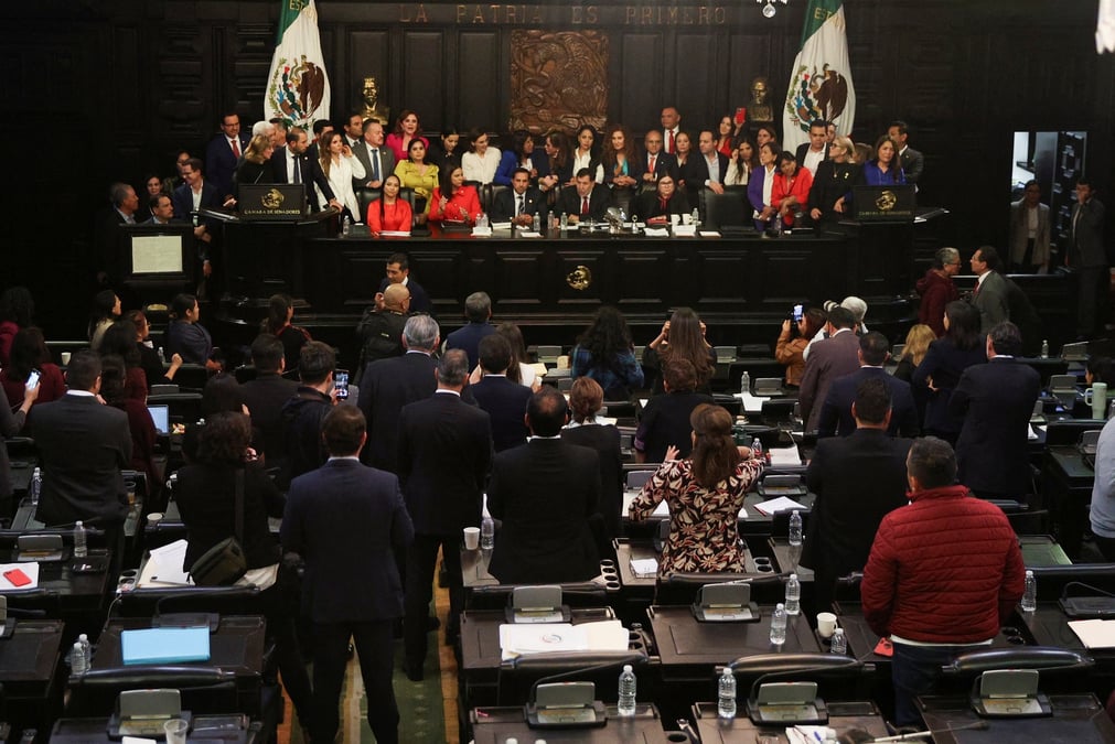 Le senat mexicain debat d'une proposition tres contestee sur la reforme judiciaire, a mexico