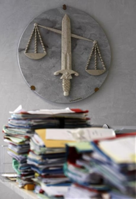 Prison avec sursis pour l'historien negationniste robert faurisson