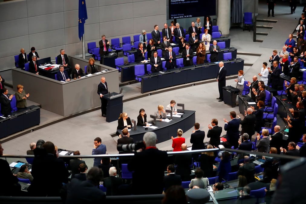 Assemblee et bundestag pour un nouveau traite de l'elysee