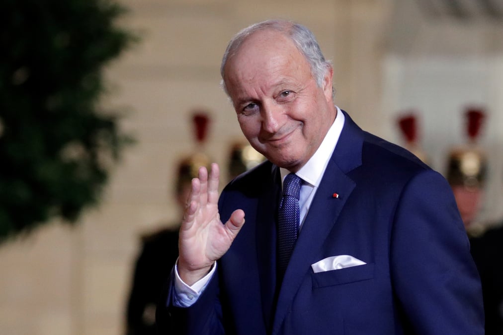 La decision sur un referendum doit se prendre "ces jours-ci", previent fabius