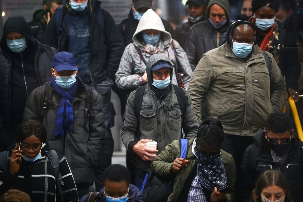 Coronavirus: londres passe en niveau d'alerte "eleve"