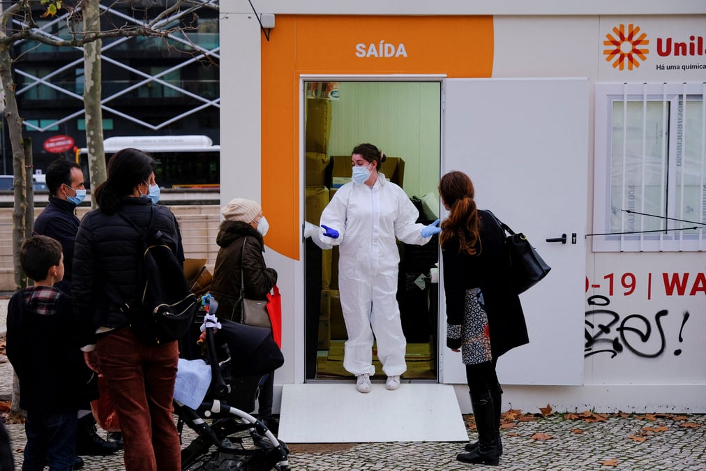 Coronavirus: le portugal reduit le temps d'isolement de 10 a 7 jours