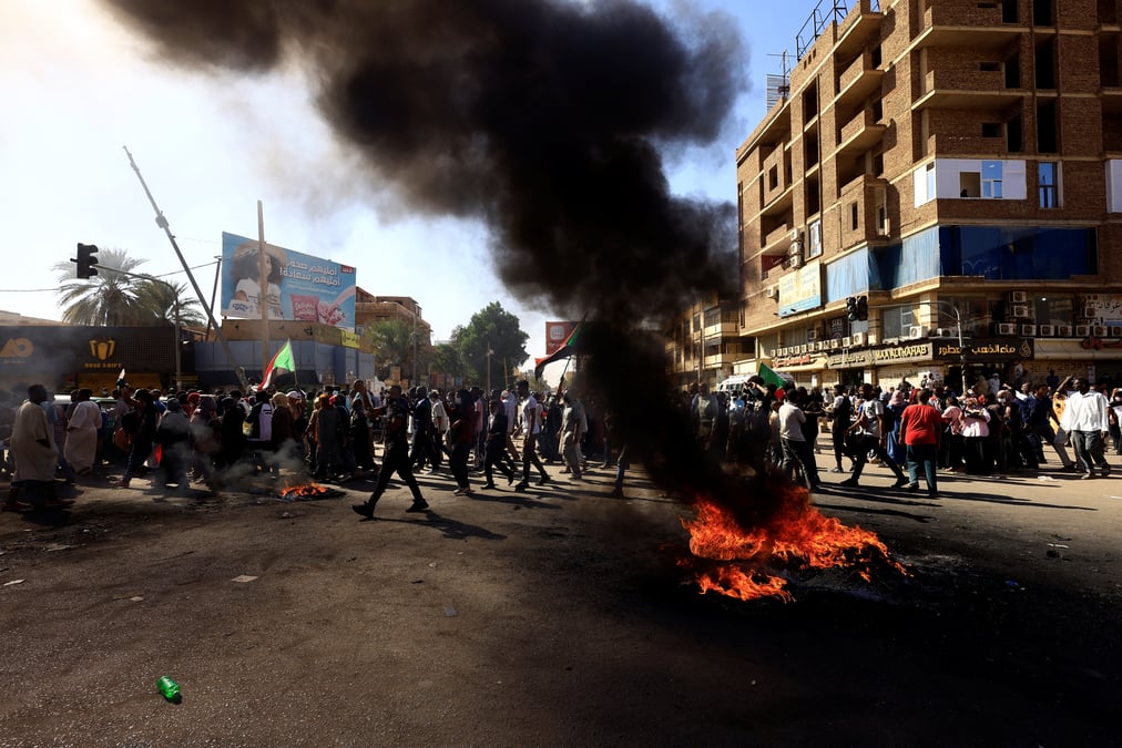 Soudan: trois personnes tuees lors de manifestations contre la junte